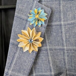 Floral Brooch Set in Blue and Yellow